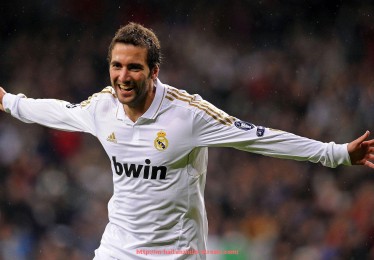 海豚直播-世俱杯裁判判罚录像回看机制及其争议解决作用 海豚直播-世俱杯裁判判罚录像回看机制及其争议解决作用