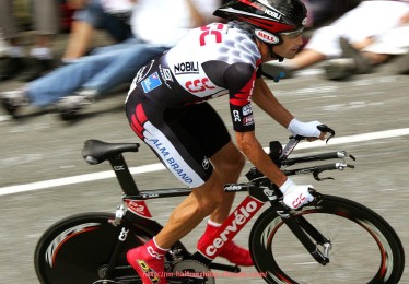 海豚直播-篮球运动员心理调适在连续高强度比赛中的作用和方法探讨